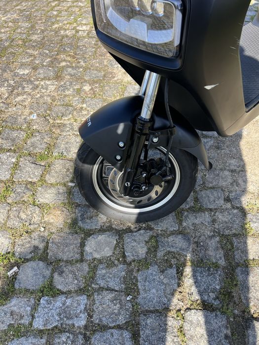 Vendo ou troco mota eletrica