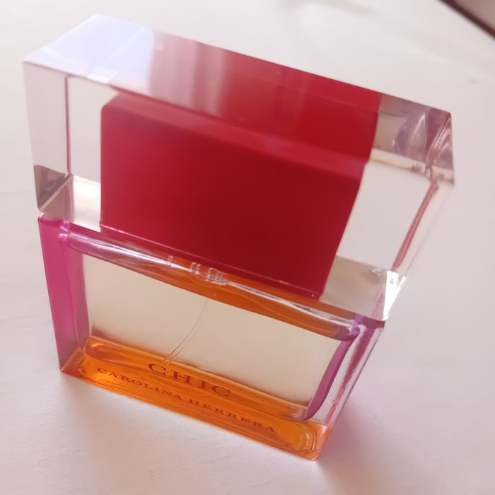 Perfume Chic - Carolina Herrera - 50 ml
