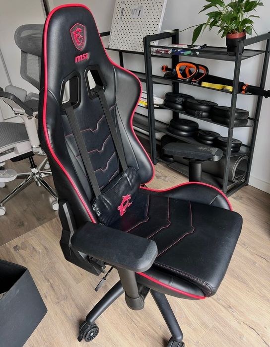 MSI MAG CH120 Cadeira Gaming Preta/Vermelha