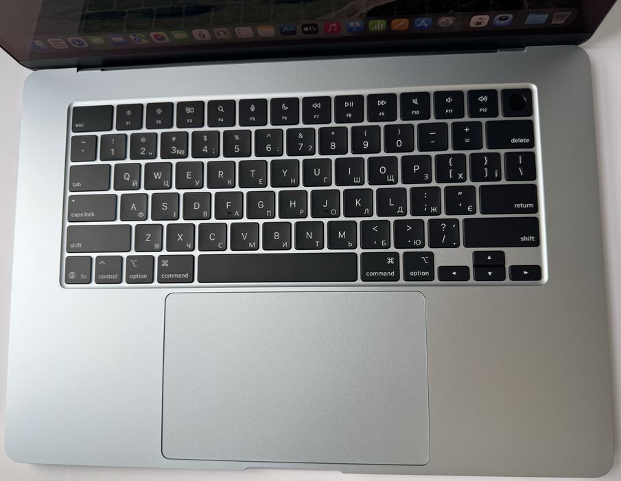 MacBook Air 15” M4 24GB 512GB макбук