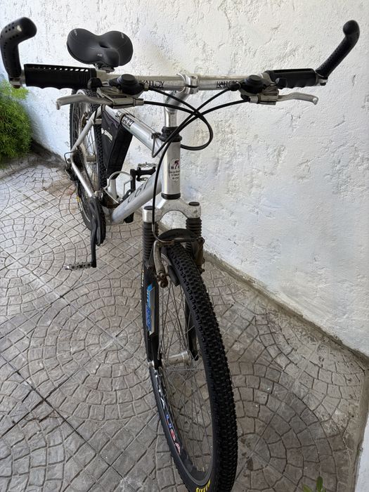 Bicicleta roda 26 quadro alumínio