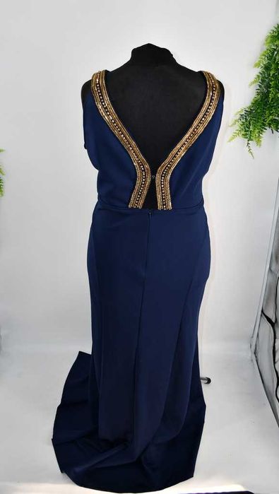 Elegancka sukienka TFNC London 54