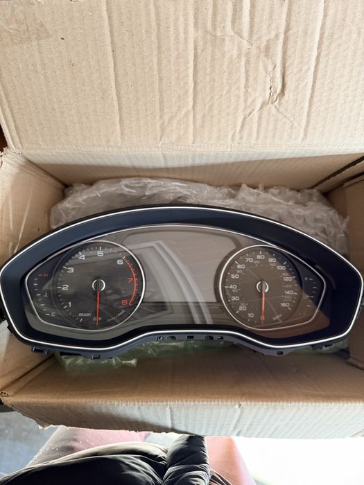 Приборная панель ауди а5б9 8W5920870F 2019