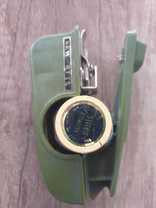 Vintage'owa ręczna maszyna do szycia marki Sew-Ette