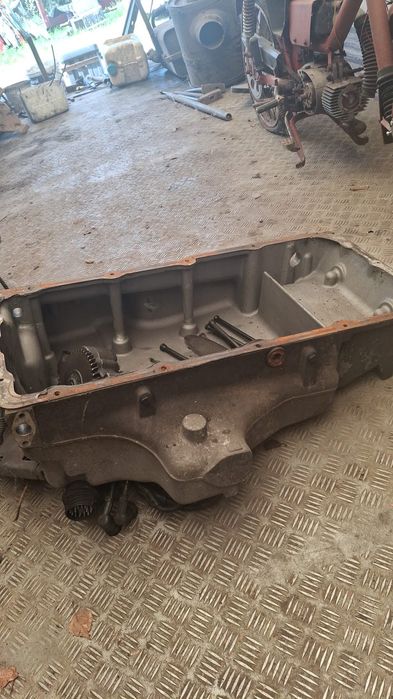 Miska misa olejowa Mercedes OM402 OM422 OM442 V8