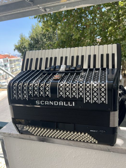 3* voz Acordeão de teclas italia Scandalli Mod 137 afinado + correias
