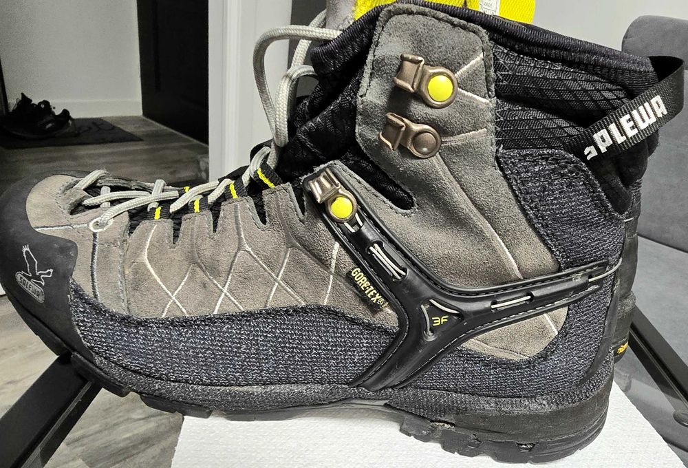 Wysokie męskie buty  Salewa M Alp TRAIN MID GTX PELL ROZM. 42