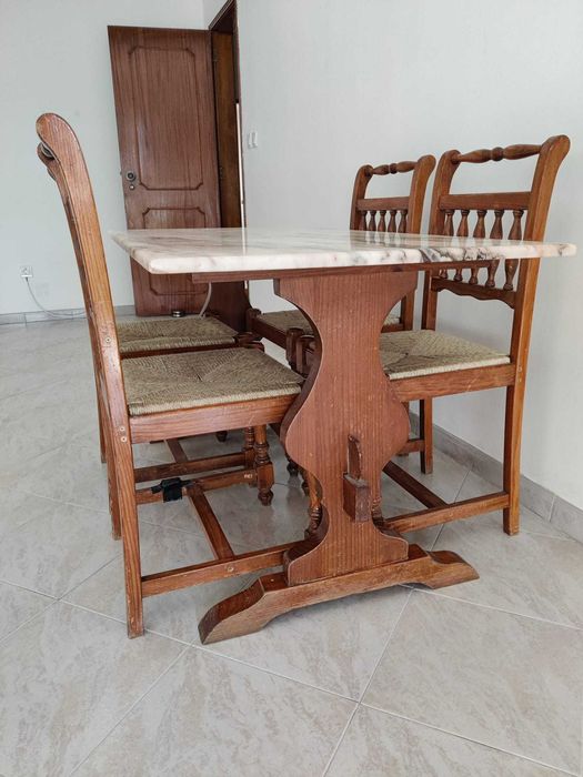 Mesa jantar marmore com 4 cadeiras em madeira 140x70 cm