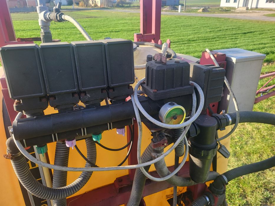 Opryskiwacz Hardi 1200l 15m sterownik