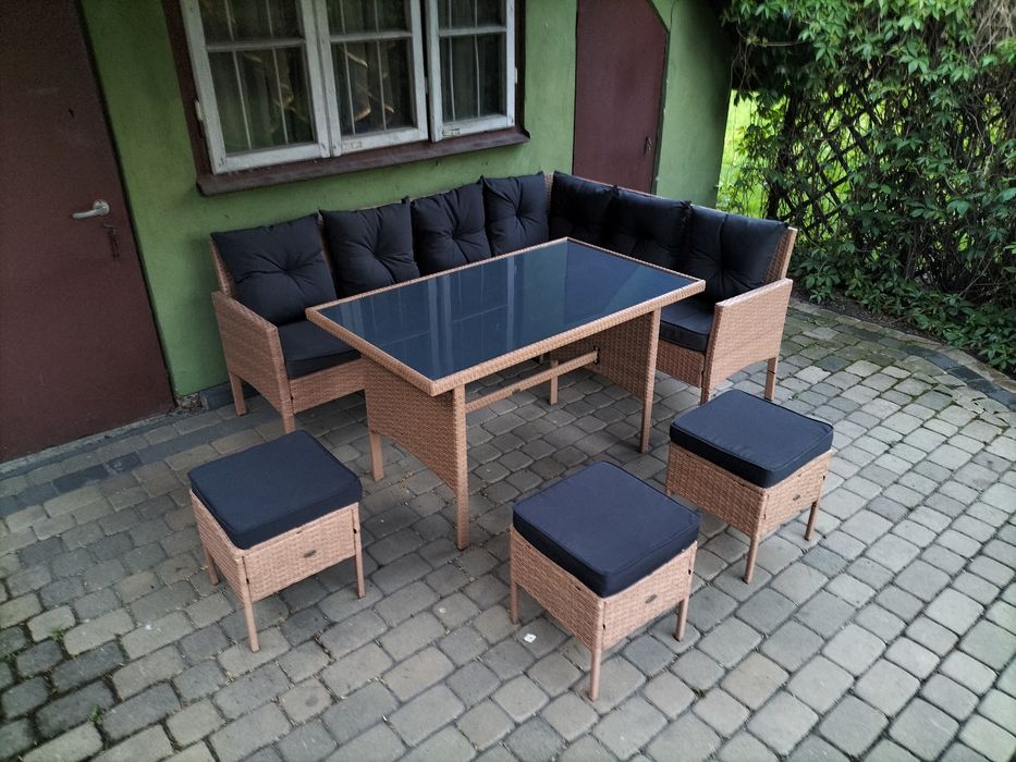 Zestaw mebli ogrodowych tarasowych narożny+stół i trzy pufki