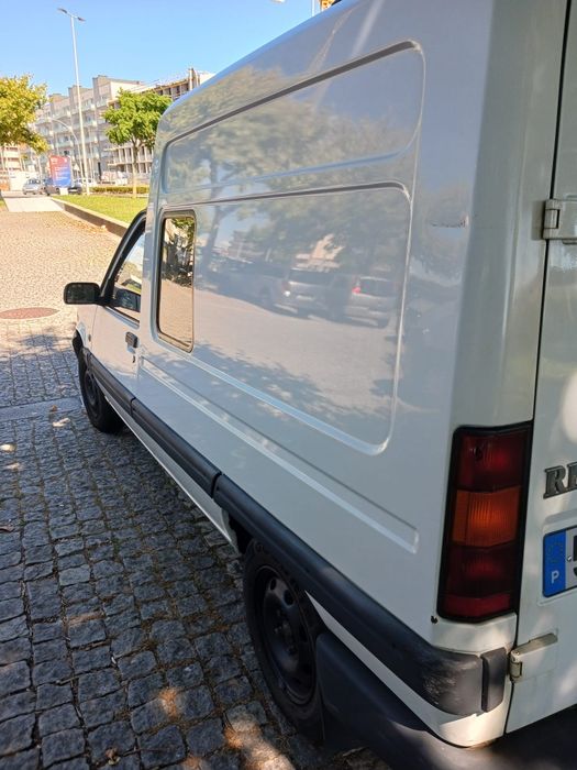 Carrinha Renault Express