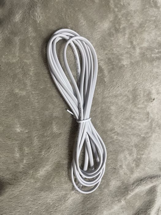 Cabos de rede brancos