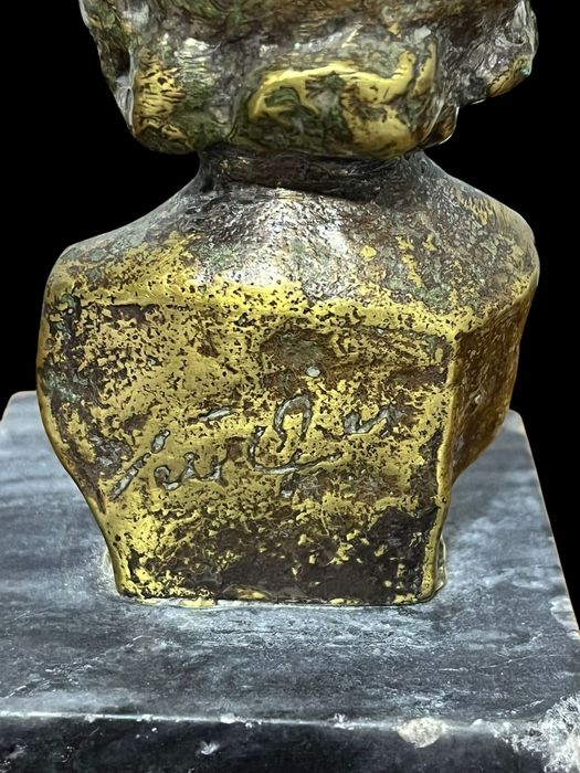 Teixeira Lopes - escultura de busto em bronze