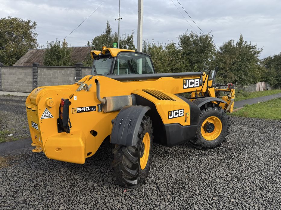 JCB 540-140 телескопічний навантажувач