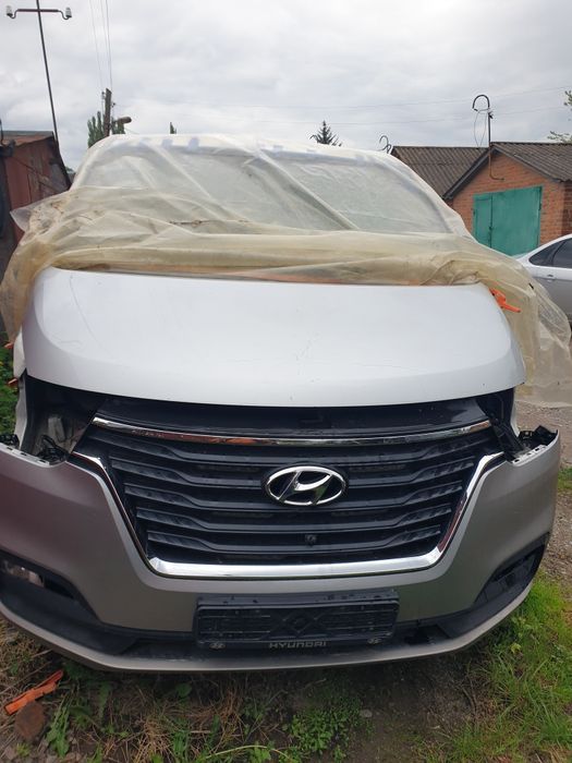 Панель   переднего бампера  Hyundai  H 1  Grand Starex