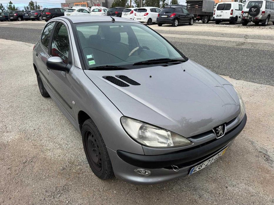 Peugeot 206 - 200