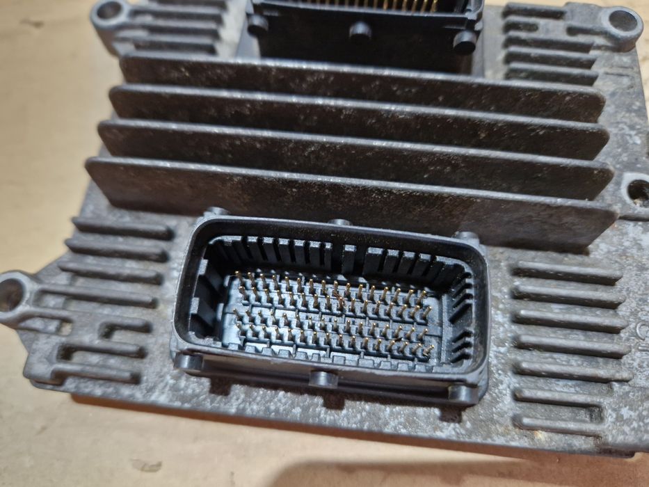 Komputer sterownik silnika 2.2 16V Opel Zafira A Vectra C Astra G