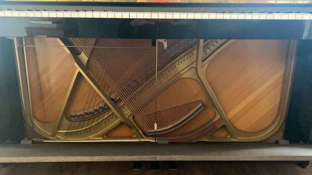 Piano vertical C108 yamaha