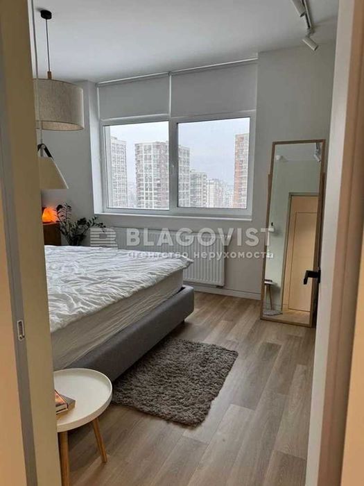 ЖК Варшавський Мікрорайон!2К/69м2 відмінний ремонт тепла зручна