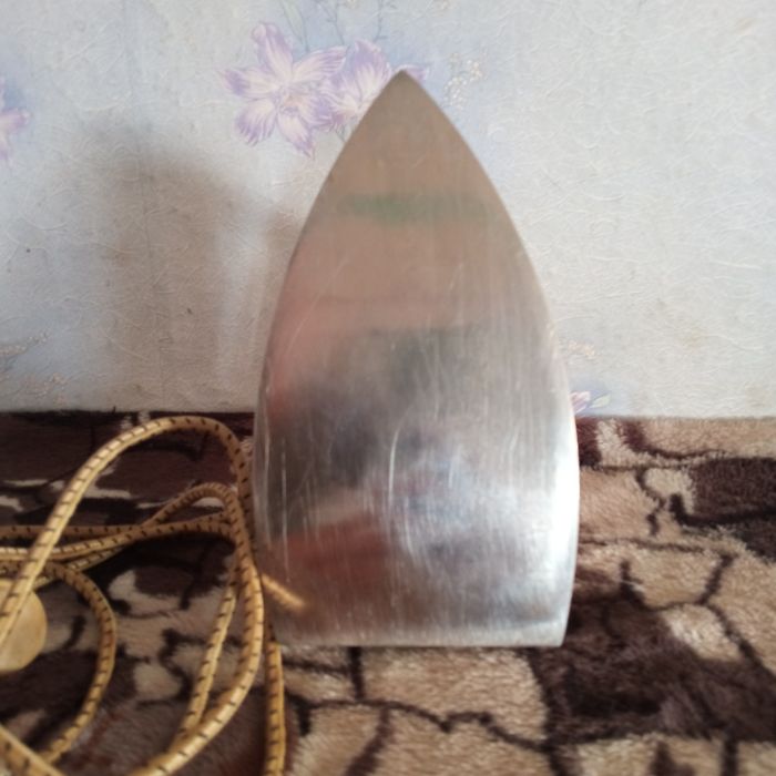 Утюг электрический ссср 1991г.