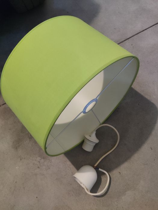 Candeeiros e quadros