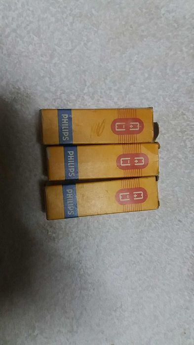 Pack de 3 Valvulas antigas novas na caixa