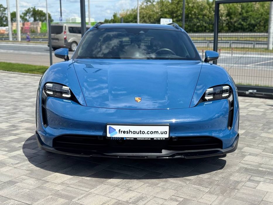 Porsche Taycan Cross Turismo 2023 freshauto