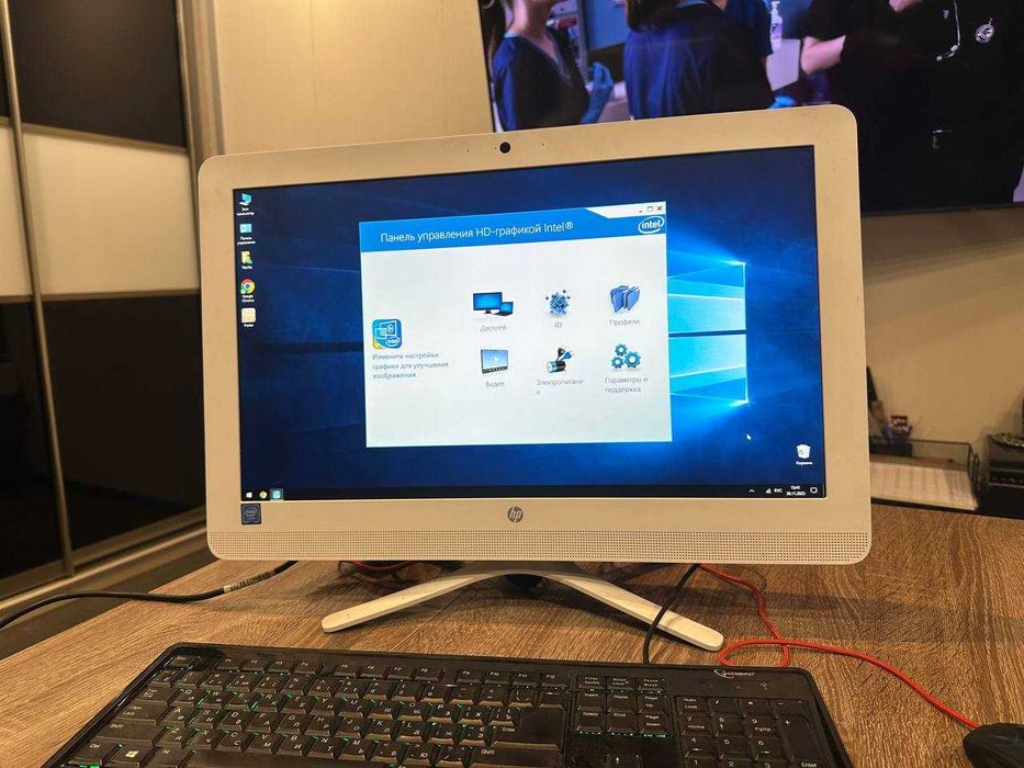 моноблок HP All-in-One 22-b022nw Full HD SSD