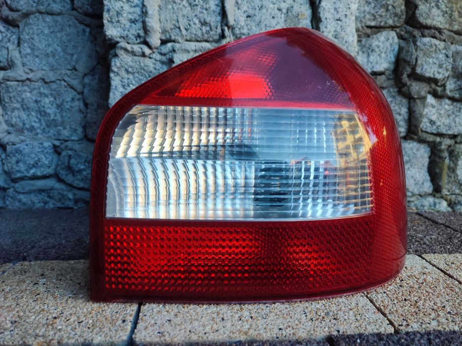 Lampa Tylna Prawa Audi A3 8L
