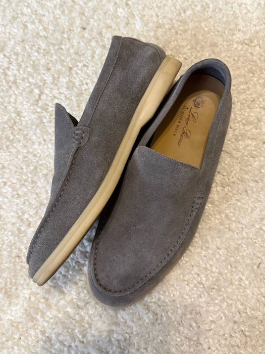 Лофери Loro Piana сірі замшеві, розмір 42