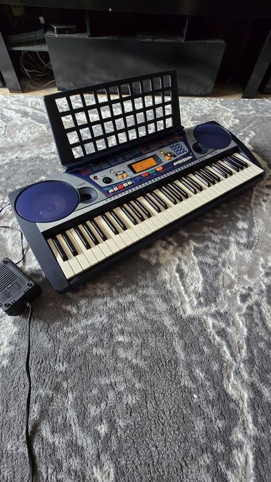 Teclado Yamaha PSR-275 - Como Novo