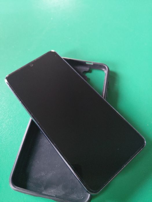 Samsung s21 невключаеться
