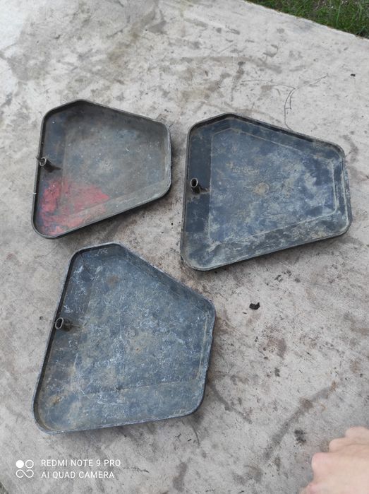 Dekiel schowka pokrywa osłona Romet ogar 200/ 205 oryginał 13.208