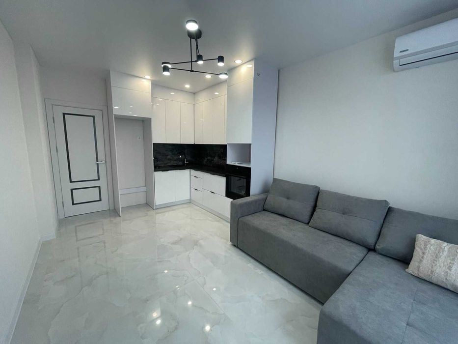 1-но кімнатна квартира з виглялом на річку. Під е-оселю можна!