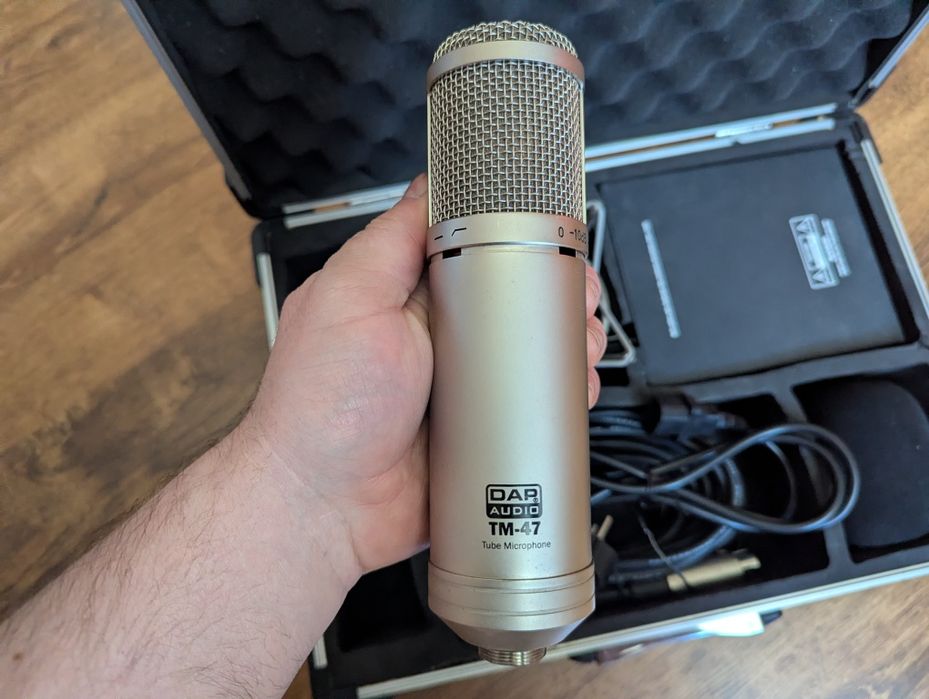 Ламповий мікрофон DAP-47