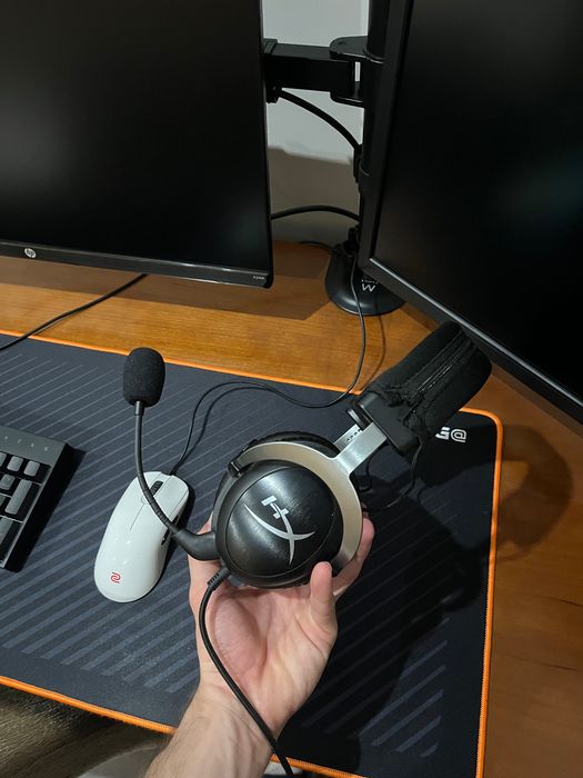 Fones HyperX Cloud 2