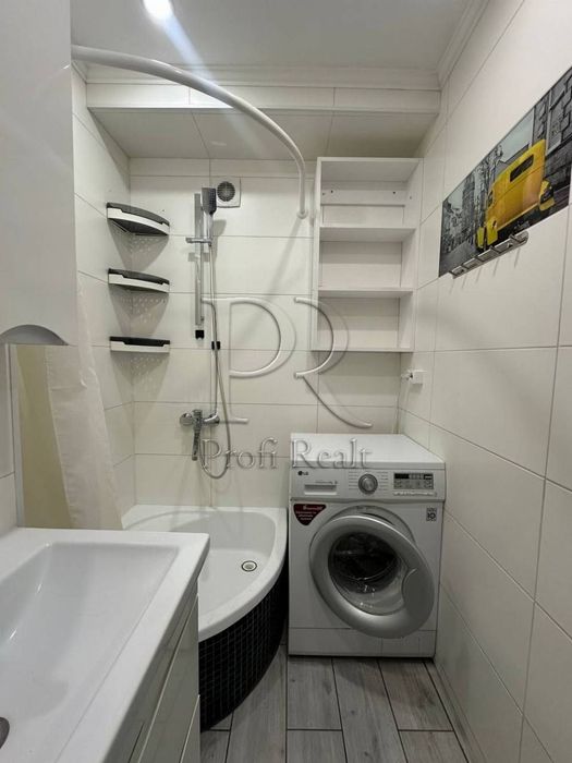 Продаж 2 кімн. квартири за адресою І. Виговського 12а