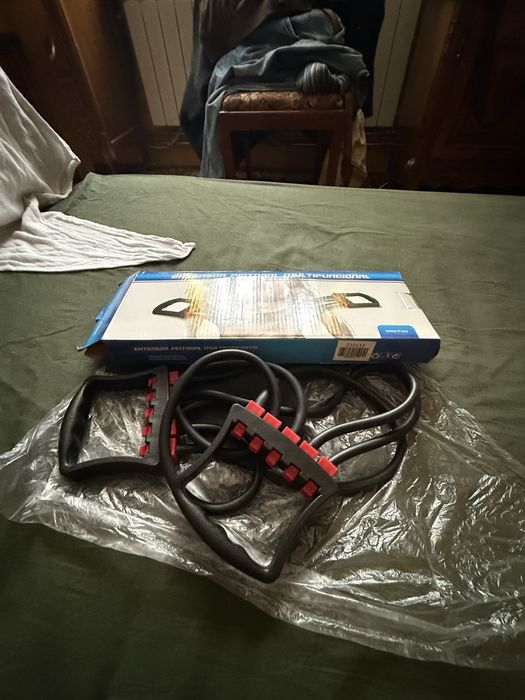 Expander treningowy.