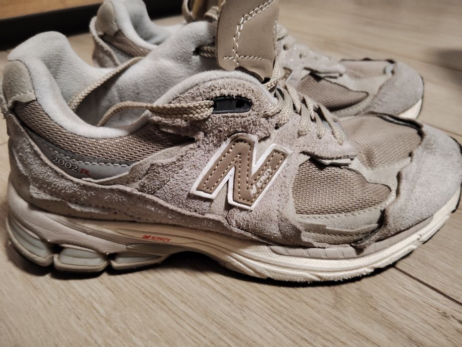 Кросівки new balance 2002