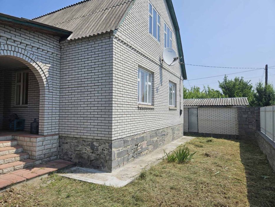 Будинок з ремонтом в Коростишеві 110м2 69000$