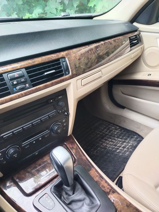 BMW e90-2,5 benzyna. AUTOMAT