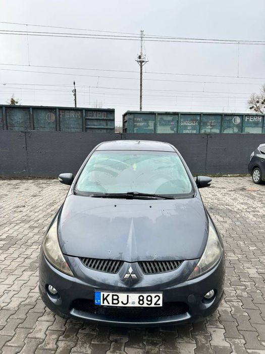 Mitsubishi Grandis 2007 рік 2.0 
Авто дуже економне , в доброму технічному стані .
По кузову без води і дир 

Авто знаходиться в Києві , звертайтесь за телефоном