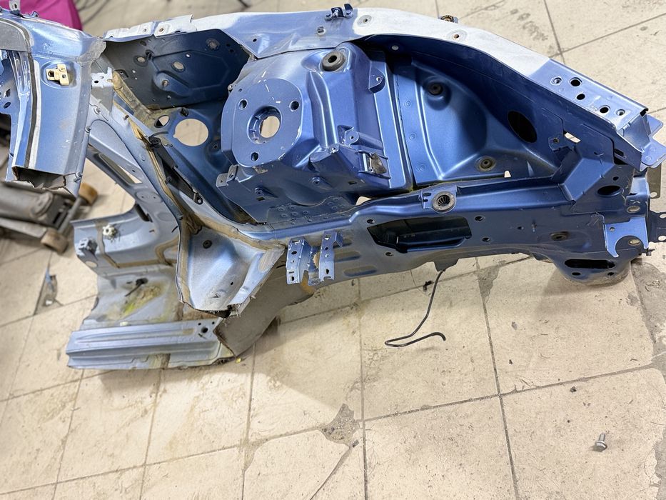 Volvo XC60 2017+ стакан,ланжерон