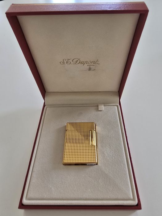 Isqueiro S.T. Dupont