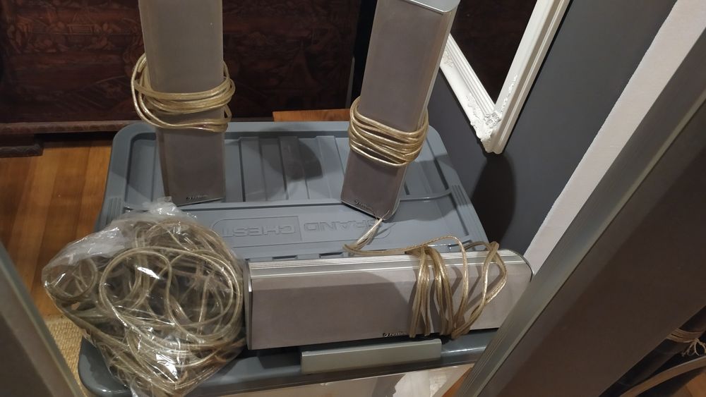 Conjunto de colunas para home cinema