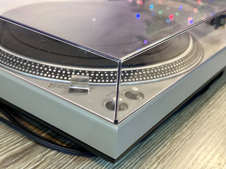 Програвач вінілових платівок Technics SL-1500 + Shure M75ED Type 2