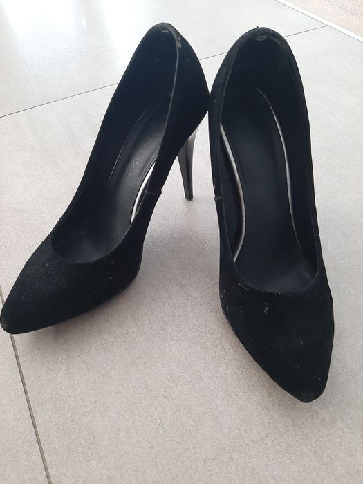 Szpilki czarne obcas