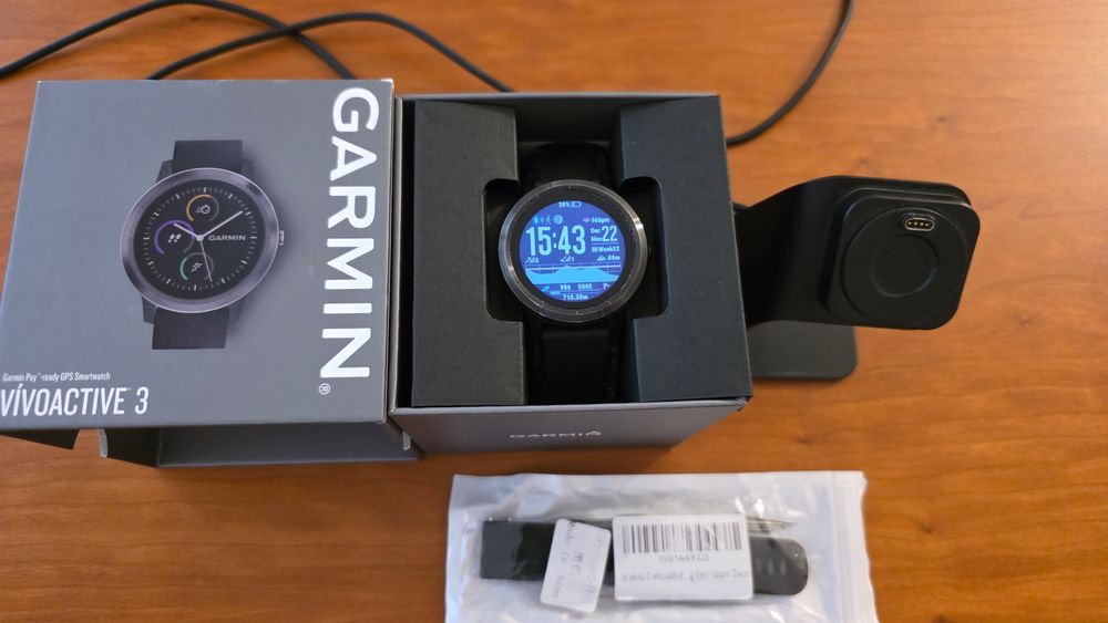 Smart watch Garmin Vívoactive 3