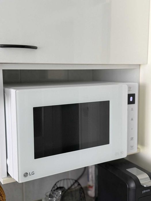 Microondas branco LG MH6535GDH | 25 L | 1000 W - Branco