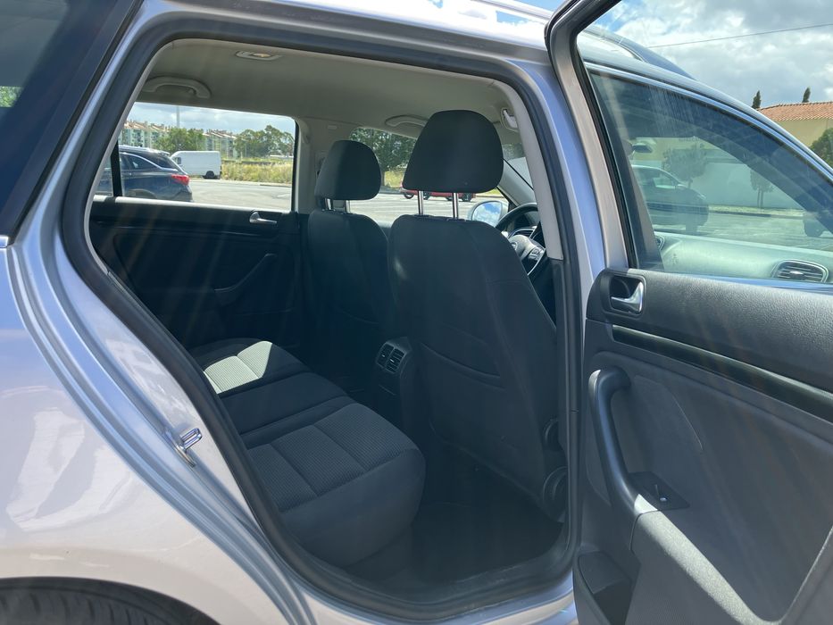 Volkswagen Golf Variant mk6 1.6 diesel - muito bem estimada